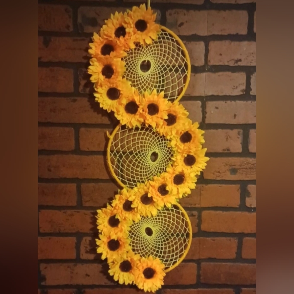 A infinity sunflower dream catcher